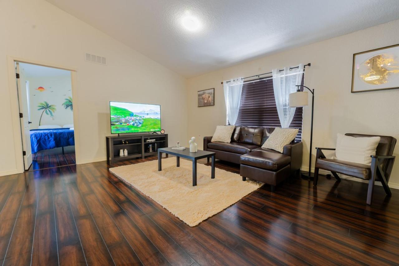 Home In Davenport Cheerful 4-Bedroom With Pool Exterior foto